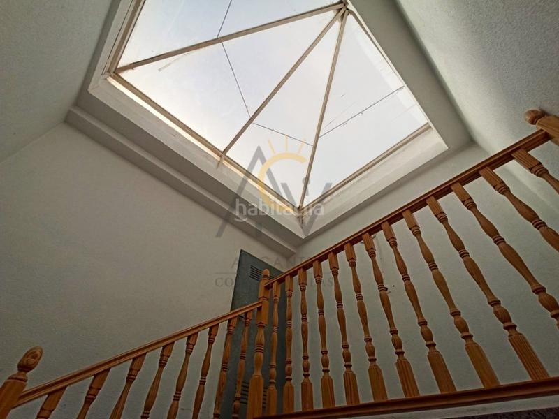 Foto a5bba7af-b405-4cbf-96a6-40f43c763a8f. Gebäude in Romana (la)