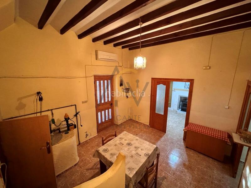 Foto 7a7dbca4-67b9-4493-95d4-9f2f99e7f5c6. Casa  con pequeña parcela en Romana (la)