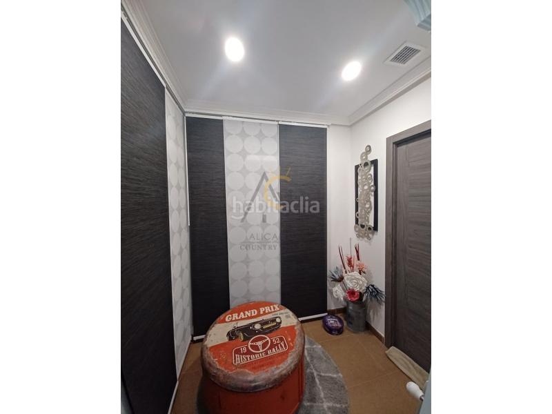 Foto be00c53a-b2a5-43c4-ab31-77a3f7a1e9ba. Xalet amb aparcament piscina a Monòver
