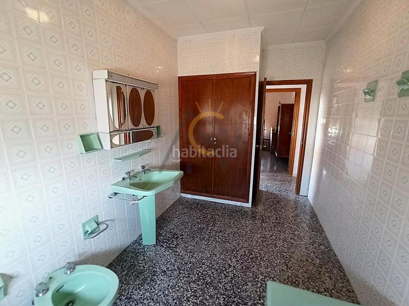 Foto 388fdfd0-b339-4cc7-aa09-4a75522d7bcc. Chalet  de dos alturas en monóvar en Monòver