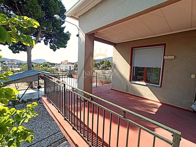 Foto c8d3f6c5-5190-46eb-b2f7-7e2d81a7deec. Chalet  de dos alturas en monóvar en Monòver