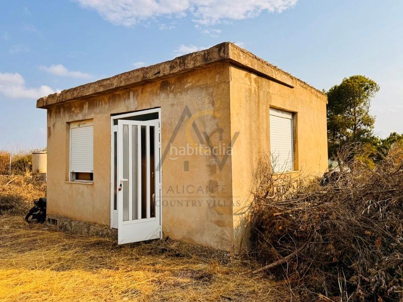 Foto 55f858f5-cefd-404b-bc8d-5eefc88b2799. Masía casa de campo con piscina, edificaciones exteriores y nave en Romana (la)