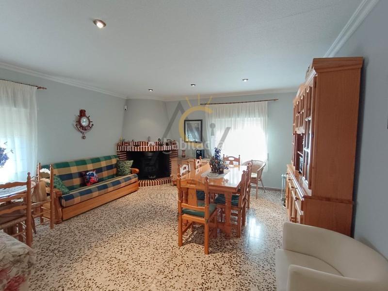 Foto 5c7c39e2-73e3-45f4-a4cc-755a16ed58f4. Chalet encantadora casa de campo con piscina y pinada, ideal para disfrutar en familia. en Romana (la)