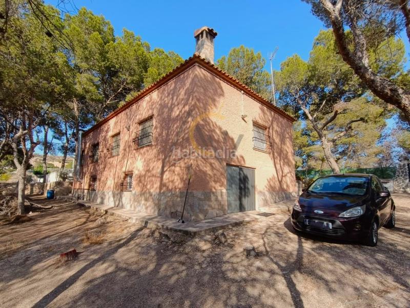 Foto e2ec1b2b-07ff-4c5b-8cea-ad1fd19831d9. Chalet encantadora casa de campo con piscina y pinada, ideal para disfrutar en familia. en Romana (la)