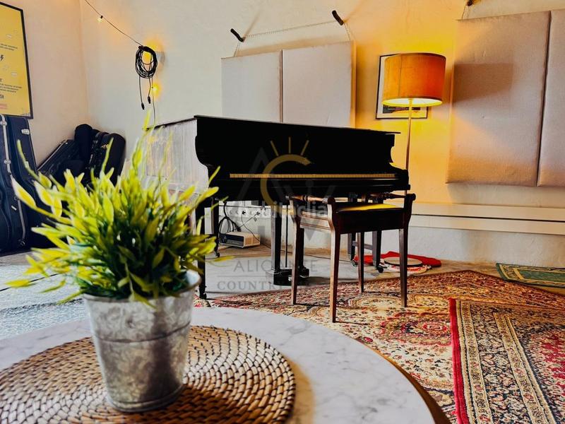 Foto 753a3877-4d4f-45a1-969e-28ed01f3a4f1. Mas avec parking piscine dans Monòver