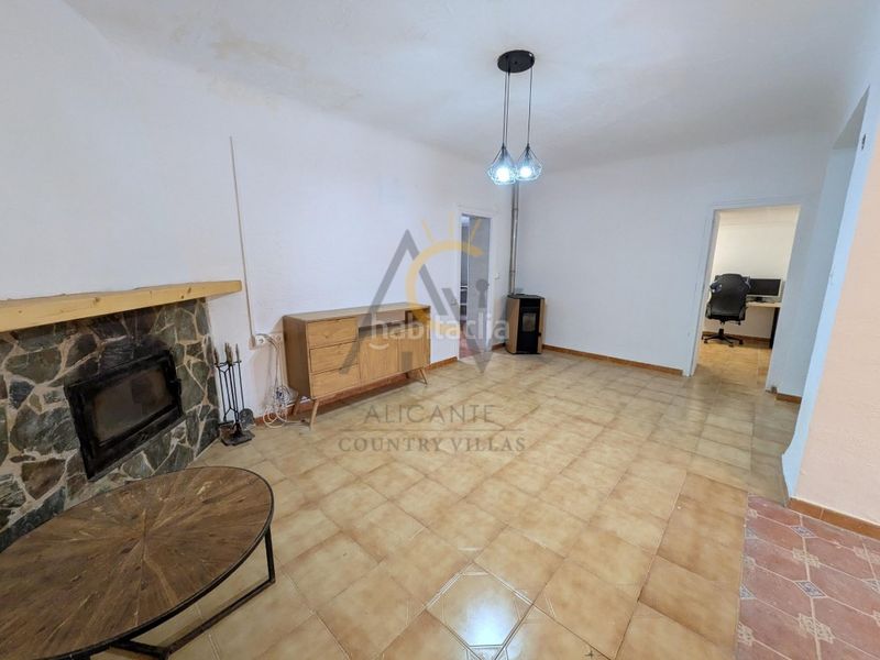 Foto 697c64fe-9782-4cce-ba6d-0fcd4598ca09. Casa amb aparcament a Monòver