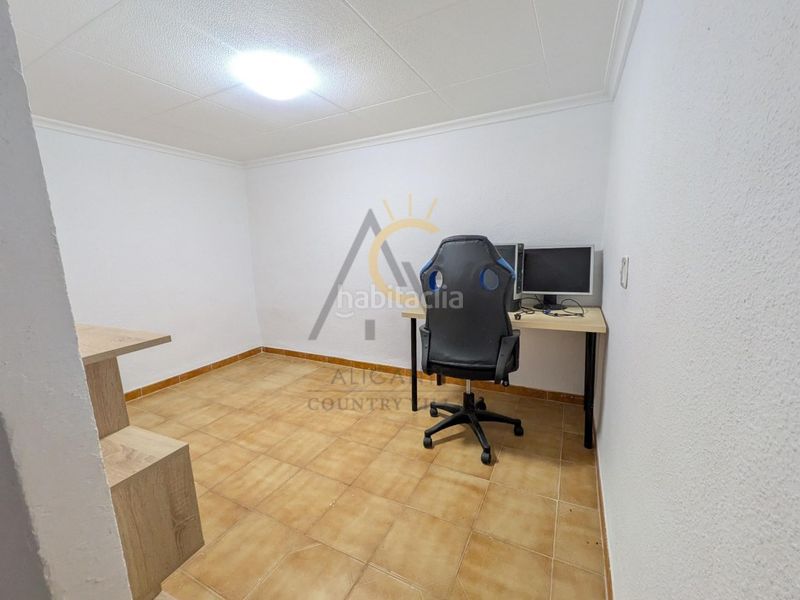Foto 9880f498-7b9c-4e31-a148-673329864fb4. Casa amb aparcament a Monòver