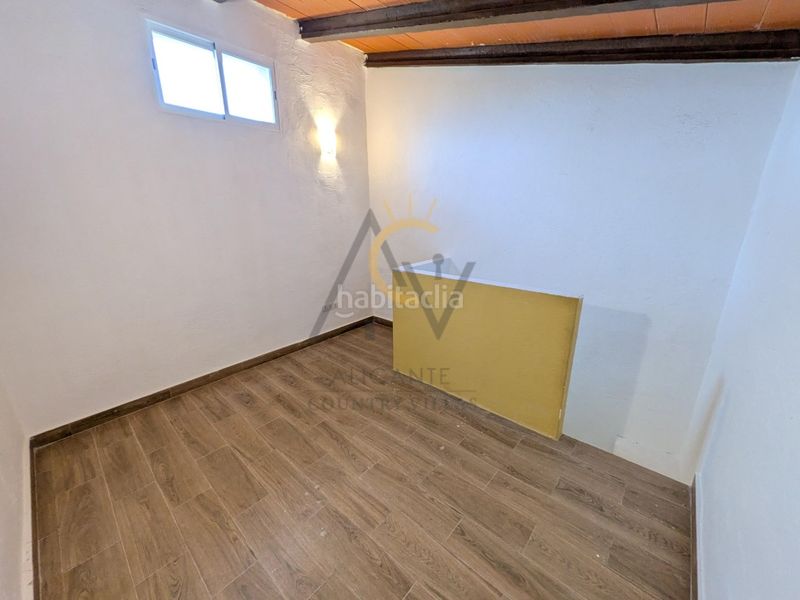 Foto a7040a23-0839-4451-86a8-1fea2606a0a4. Casa amb aparcament a Monòver