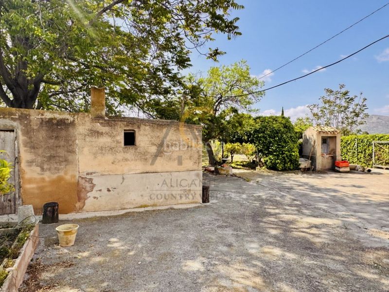 Foto b0f01105-a3c9-4ee0-aefd-f5fd58b48964. Masia a Romana (la)