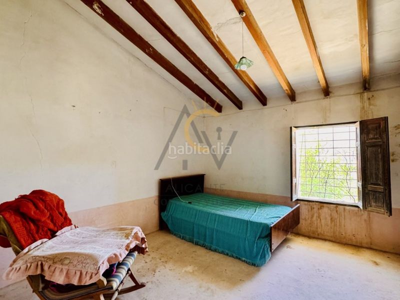 Foto dd08fd07-f7f9-489c-aa9b-4e9be07a7adc. Masia a Monòver