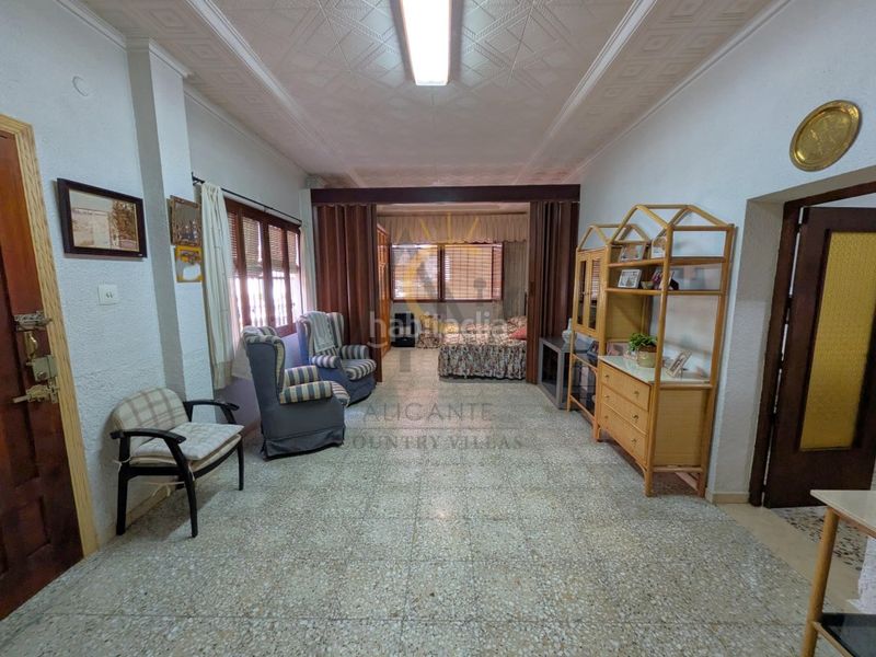 Foto 01500e28-d0b9-4354-81ff-8c3150251495. Casa amb aparcament a Monòver