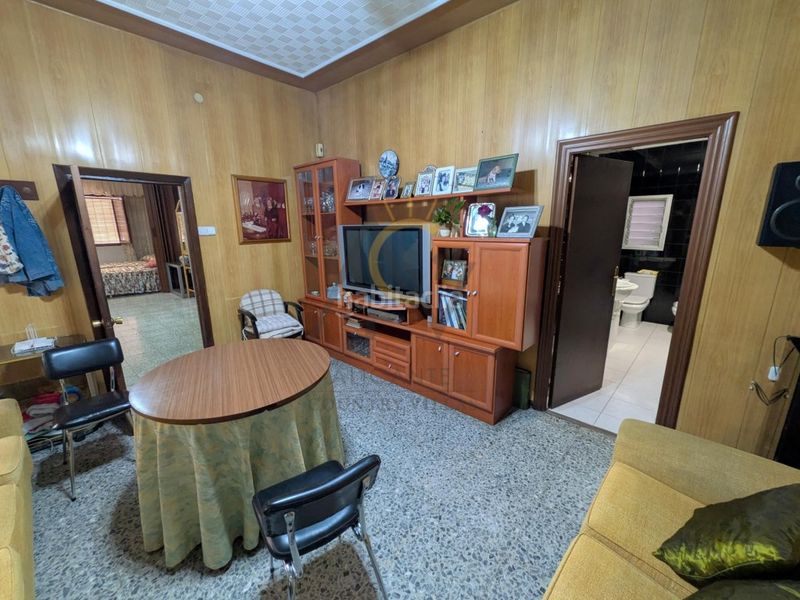 Foto e6c99366-e359-41ec-a45d-311e5011aeca. Casa amb aparcament a Monòver