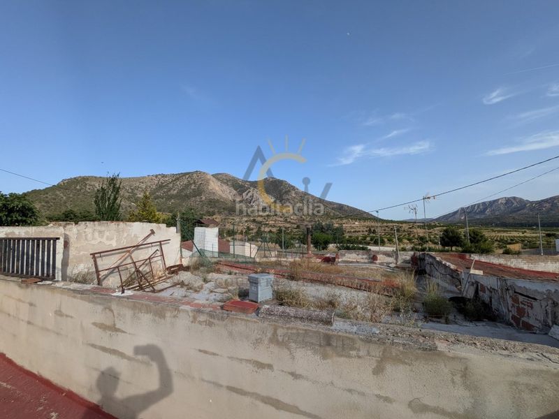 Foto b31075aa-fed3-417b-8a88-fb9dab72d845. Casa amb aparcament a Algueña