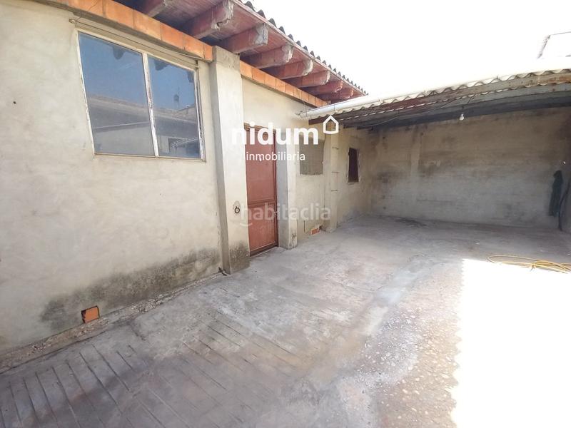 Foto c425d1dd-3360-4984-8dca-25e2ea3e6992. Haus mit parking in Manuel