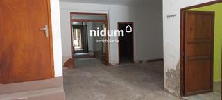 Casa a Barxeta. Casa en venta en barcheta con patio y tejado en buen estado
