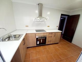 Pis en Canals. Piso en venta en canals muy luminoso con balcn y ascensor. prop