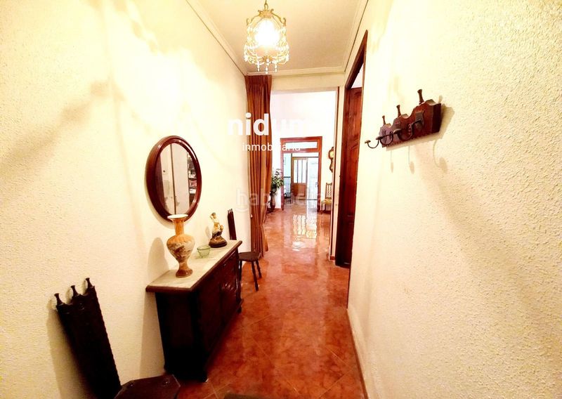 Foto c61ceba2-1cda-4a7f-b5cd-f6fe67e056fa. Casa amb aparcament a Rotglá y Corberá