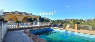Chalet à Xàtiva. Chalet en venta en xàtiva, con piscina y parcela rustica de 3.50