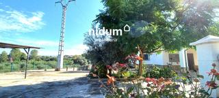 Chalet in Lugar Nuevo de Fenollet. Chalet en venta en lugar nuevo, con piscina, construido sobre pa