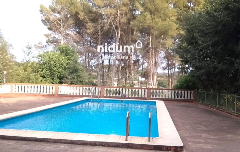 Foto a74c04a9-381a-4925-b363-30fb7b74bfa7. Xalet amb piscina a Xàtiva