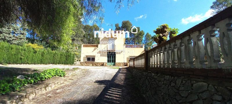 Foto aca6819e-c727-4dab-9548-c1cb9e35b556. Xalet amb piscina a Xàtiva