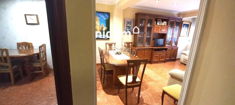 Foto dc1bc7af-1206-4325-946f-be2dd7cf95f6. Pis a Xàtiva