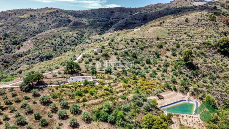 Foto 9a6f345f-6beb-4a18-9cf0-f2f0d8ac4c77. Masia amb aparcament a El Rescate - Río Seco Almuñécar