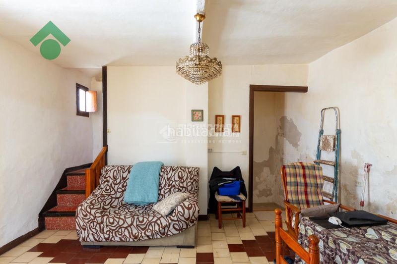 Foto 1c9fa98d-ced5-43ed-9e5b-4217b4d191b9. Casa aparellada a Almuñecar centro Almuñécar