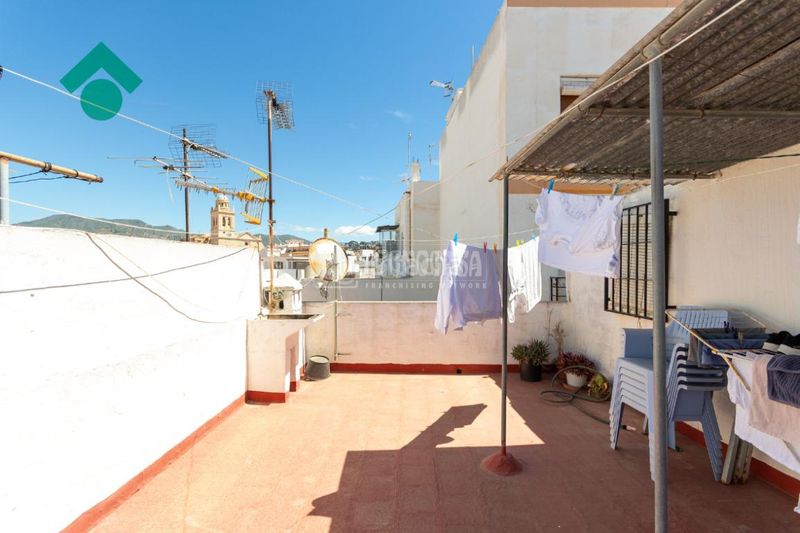 Foto 44c8a61e-7e7e-4ffd-977f-480d4c249444. Casa aparellada a Almuñecar centro Almuñécar