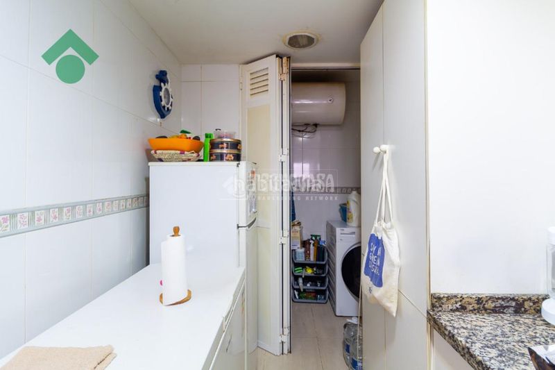 Foto 7387d333-d97e-4359-a6e9-2203fd881ede. Casa aparellada a Almuñecar centro Almuñécar