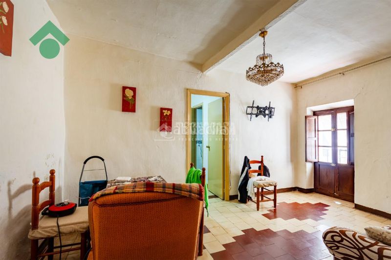 Foto 922d3ae8-a2b3-4733-83e8-cfc3f6f693b1. Casa aparellada a Almuñecar centro Almuñécar