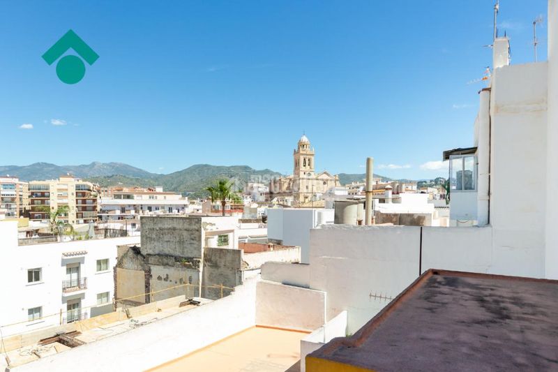 Foto c2aafa24-07cf-42e3-a9db-be09ac2b68fb. Casa aparellada a Almuñecar centro Almuñécar