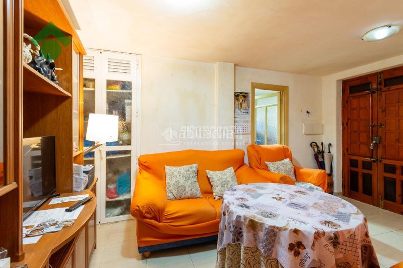 Foto d78189fc-98d0-42c3-9586-1edc31c7e947. Casa aparellada a Almuñecar centro Almuñécar