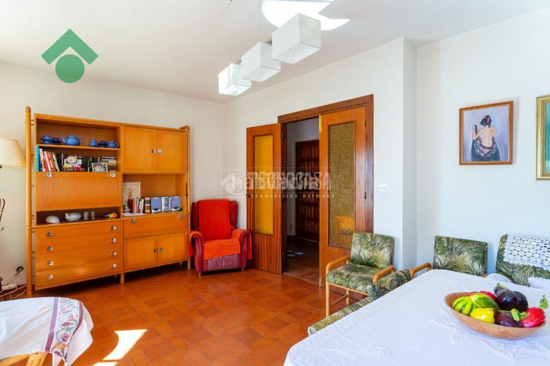 Foto acb39b1a-4bb9-4b54-b3d0-53a3188fcf03. Piso  en venta en Velilla - Velilla Taramay Almuñécar
