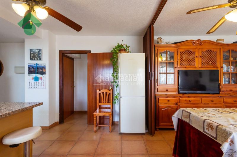 Foto 43e386f4-4550-4fe0-856e-bbb674a002d5. Piso  en venta en Almuñecar centro Almuñécar