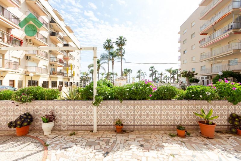 Foto a8a93d8a-9cee-4849-8c4e-d0ec96f2daa4. Piso  en venta en Almuñecar centro Almuñécar