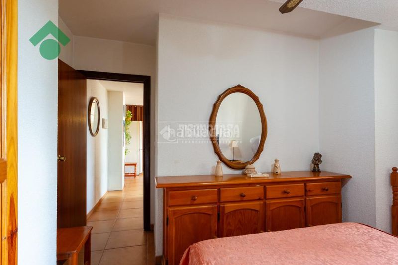 Foto ed3a8ea3-bd19-4839-9353-f5bf225a8a6a. Piso  en venta en Almuñecar centro Almuñécar