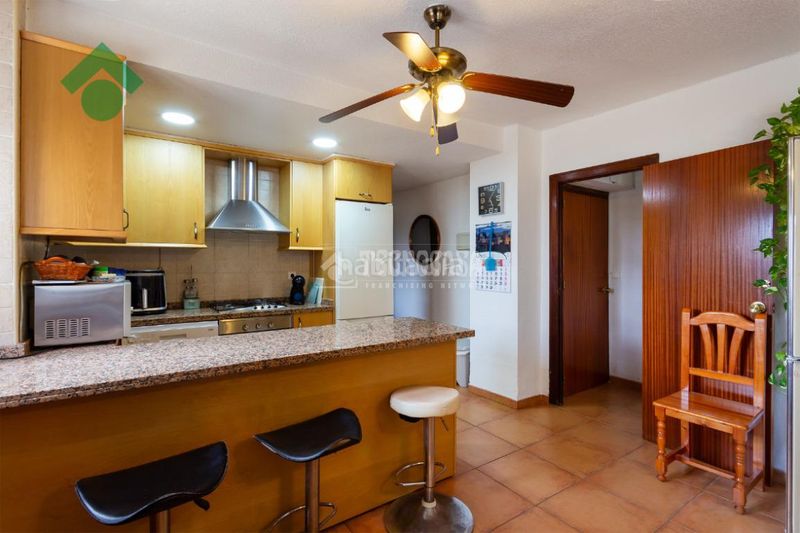 Foto ff7124cd-bd15-4ce7-920e-fd398684f9bd. Piso  en venta en Almuñecar centro Almuñécar
