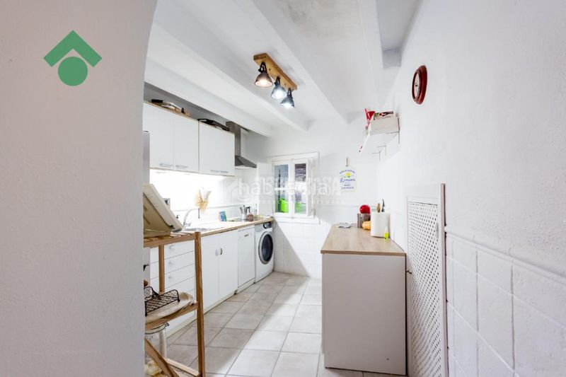 Foto 83e97168-c1be-45b7-8c0c-12a7a7ba1ed9. Casa aparellada a Jete