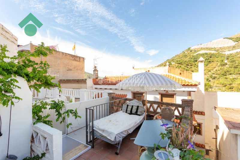 Foto a56b9630-2955-4ef6-9c99-1542fba41e53. Casa aparellada a Jete
