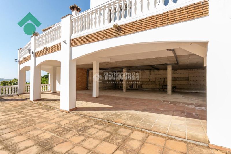 Foto a2db780c-e9d0-49cb-b2be-0e161541eab0. Casa amb aparcament a Urb. San Antonio Almuñécar