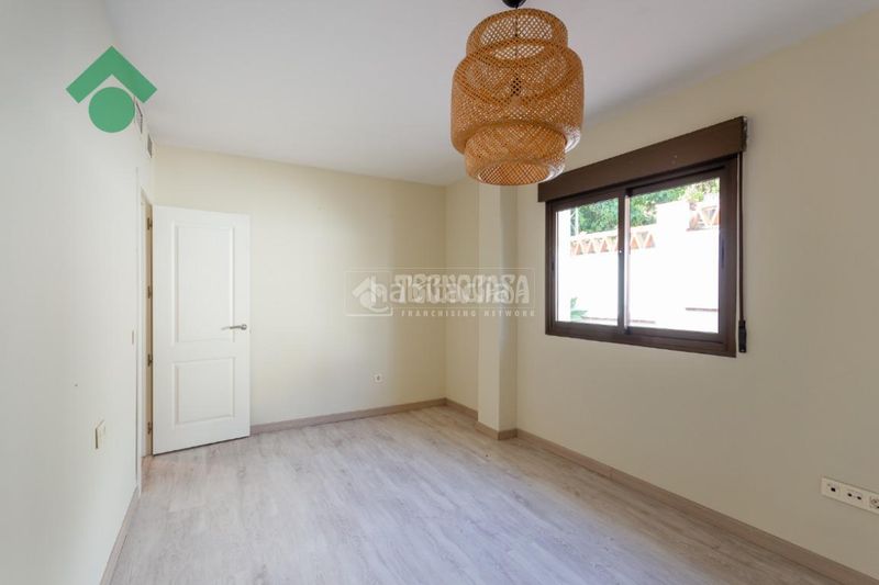 Foto bfe603dd-0a41-4401-9432-b65d51437872. Casa amb aparcament a Urb. San Antonio Almuñécar