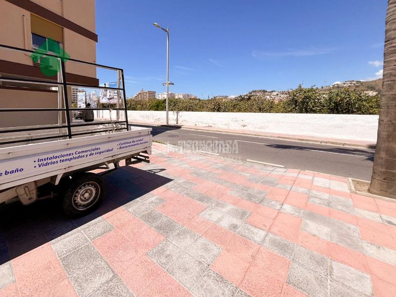 Foto 424f78cb-a127-4470-99f0-d03881e9d986. Aparcament cotxe a Almuñecar centro Almuñécar