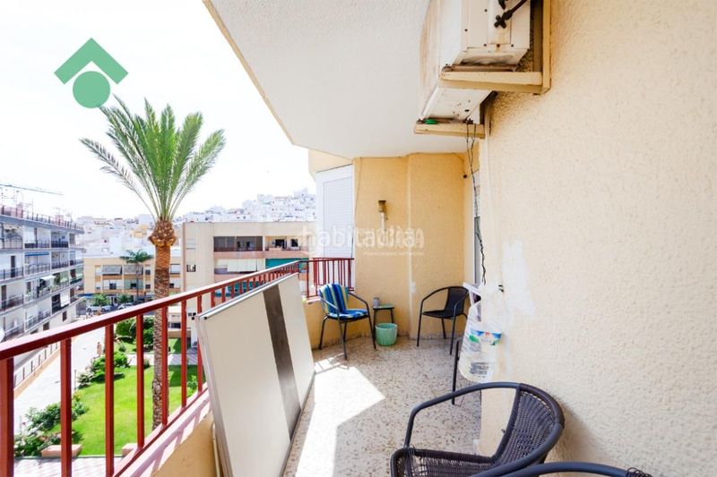Foto e18fd4a2-1b7e-4ce0-85b8-df11a95c03c6. Piso  en venta en Almuñecar centro Almuñécar