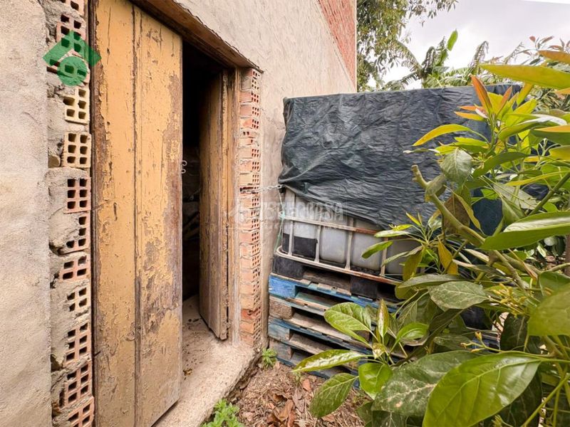 Foto b7cfd984-9a7b-43a3-b87d-efdd345a57b8. Terreny residencial a Torrecuevas - Lomas del Gato Almuñécar