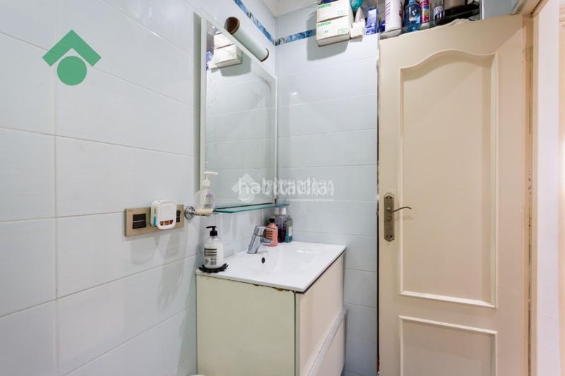 Foto 0a6770c1-34f6-4f11-acdb-11a023dd97e7. Piso  en venta en Almuñecar centro Almuñécar