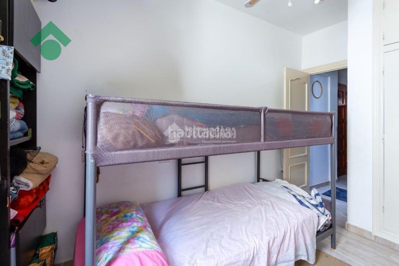 Foto 606c014f-1dff-4fb1-bde1-aee6aa5eadd0. Piso  en venta en Almuñecar centro Almuñécar