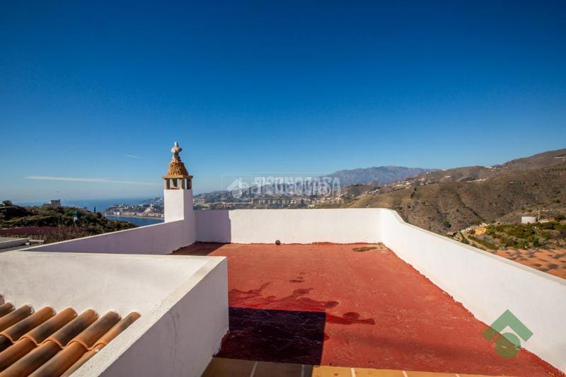Foto 81bbf5af-f373-4e4a-8a0b-380cbdc98d1e. Masía casa rural en venta en Almuñecar centro Almuñécar