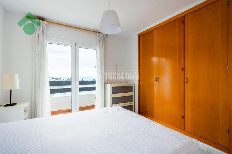 Foto 6d1e53ff-9c2d-45f1-abc4-6bc6fc0e5e21. Rent towny house with parking in Cotobro Almuñécar