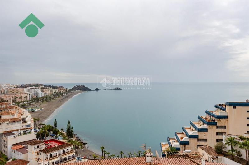 Foto c7e6829a-da17-4179-972b-bb783b5295a4. Rent towny house with parking in Cotobro Almuñécar